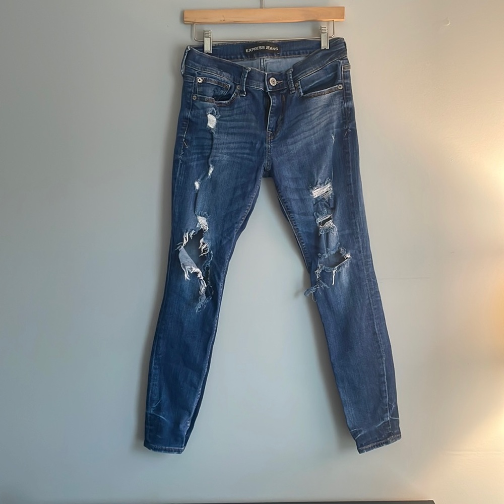 Express distressed skinny jean
